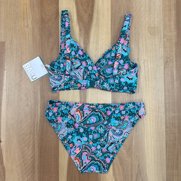Baku Bikini Set - size 8CAN - Picture 9 of 9